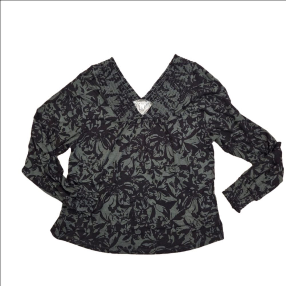 Zac & Rachel Woman's Smocked V-neck green and black Floral pattern XL